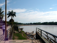 рис. 1: río Aguaytía - Río Aguaytía bei der Stadt Aguaytía