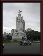 Monumento a los españoles
