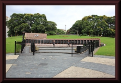 Monumento a los cíados en malvinas - Die Gedenkstätte für die Gefallenen des Falkland-Krieges