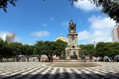 Vor dem Teatro Amazonas