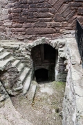 Burg  Hanstein - da geht es noch mächtig in die Tiefe