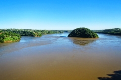 Rio Paraná am Grenzübergang bei Foz do Iguaçu - Ciudad del Este