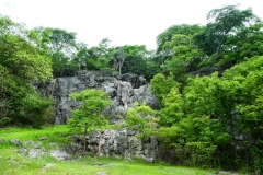 Eingang der Tropfsteinhöhle bei Vallemi