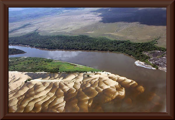 Río Orinoco bei Puerto Ayacucho